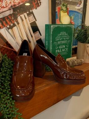 Steve Madden - Women’s 8.5 Patent Leather Block Heel Loafers